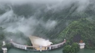 抖音视频:2024新澳门正版免费资木车-水库库尾水位比坝前高？专家解读