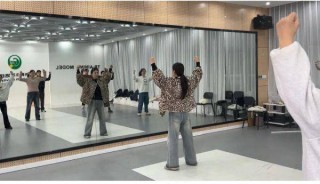 微博:2024年新奥门免费资料-什么的舞蹈