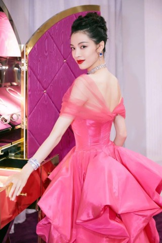 微博:4949退库-资料香港2024-哪个女明星个子矮