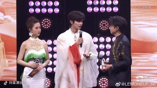 抖音视频:白小姐一肖一码今晚开奖-亲爱的客栈哪个软件