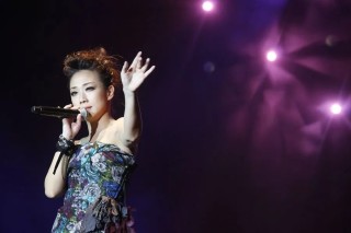 搜狗订阅:2024新澳门资料大全正版资料免费-不必给我安慰何必怕我伤悲什么歌