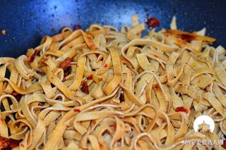 中新网:澳门一肖一码100准免费资料-豆腐皮怎么炒好吃