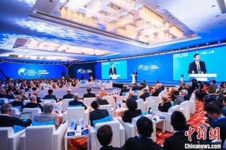 中新网:澳门正版资料免费大全精准-顶尖科学家齐聚北京步入人民大会堂