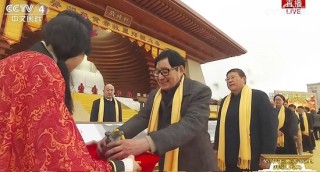 百家号:2024香港内部最准资料-朱炳仁儿子：显摆完儿子显摆老子