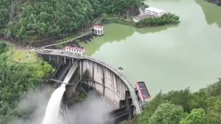 抖音视频:2024新澳门正版免费资木车-水库库尾水位比坝前高？专家解读