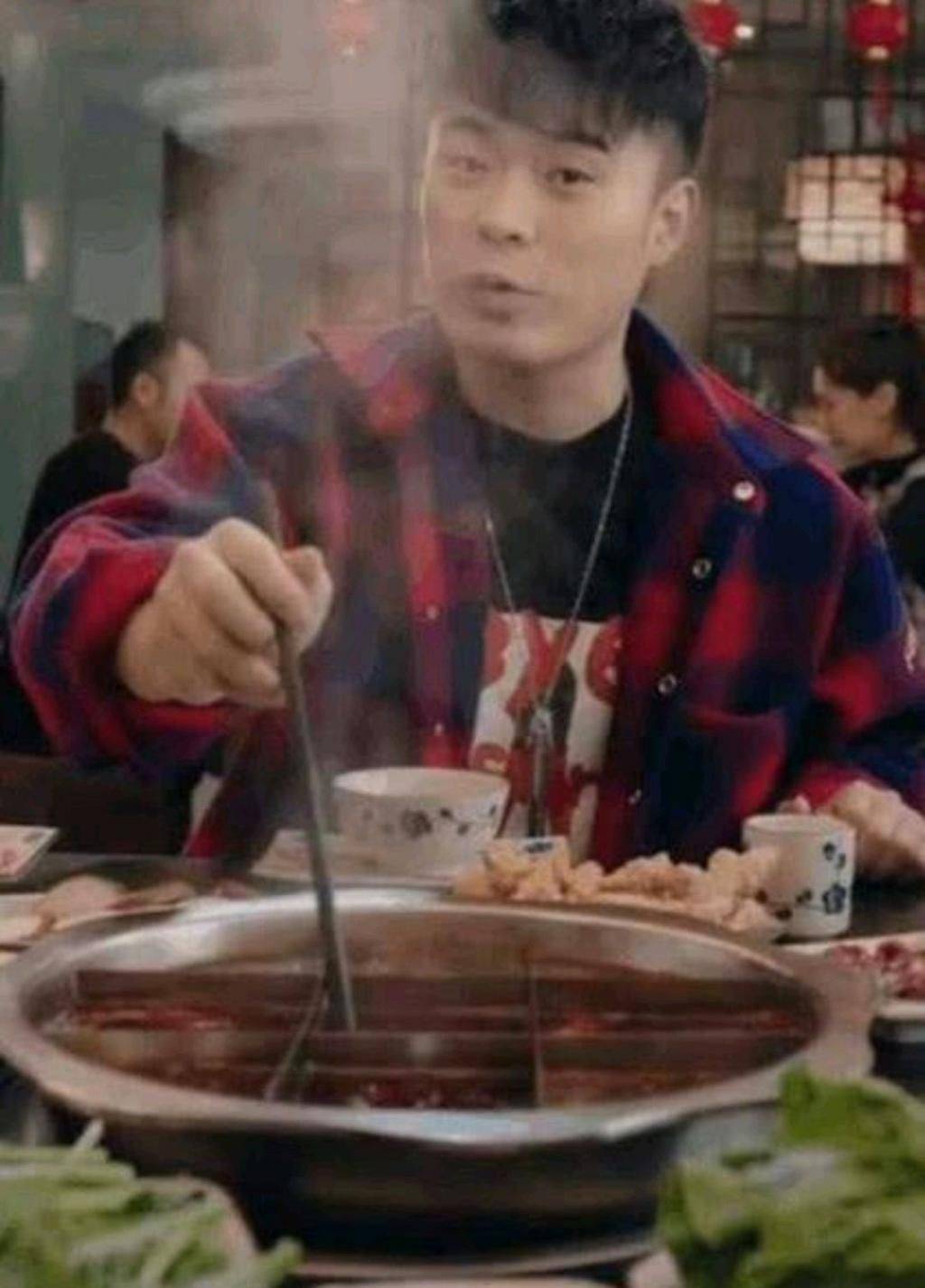 微博订阅:香港免费三中三重一组-陈赫开的火锅店叫什么  第3张