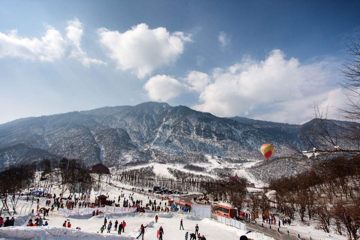 百度平台:2024澳彩开奖记录查询表-西岭雪山怎么玩  第3张