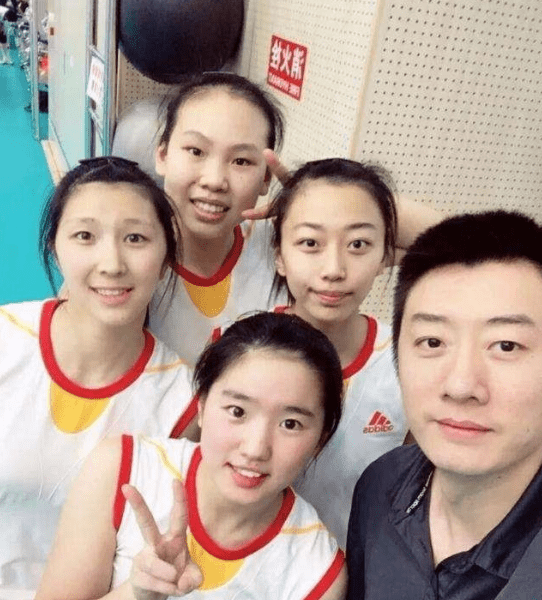百家号:澳门资料免费大全-“天才数学少女”背后的90后伯乐  第1张