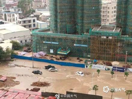 网易:4949最快开奖资料4949-广东平远暴雨疑有房屋被淹至屋顶  第3张