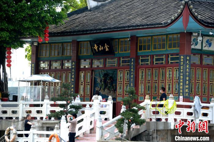 百度平台:2024澳门正版资料大全免费-福州暴雨水漫金山寺  第2张