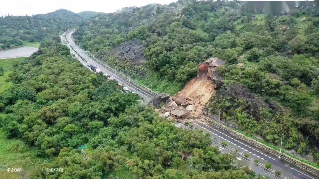 知乎：香港免费三中三重一组-梅州暴雨山体滑坡致一高速公路中断  第1张
