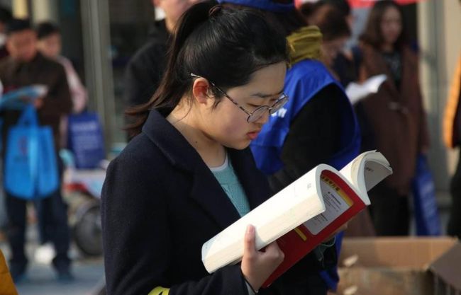 搜狐:管家婆2024年正版资料大全-苍耳靠什么传播种子  第2张