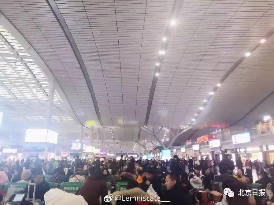 小红书:2024香港今晚开奖号码-实拍长沙火车站退洪  第3张