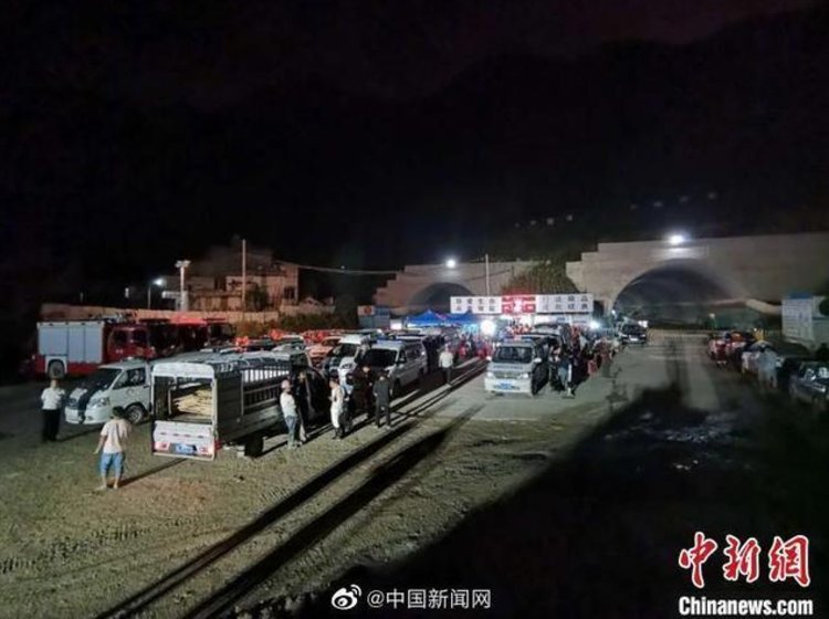 搜狗订阅:王中王最准一肖100免费公开-广西辟谣高速隧道口地面塌陷  第1张