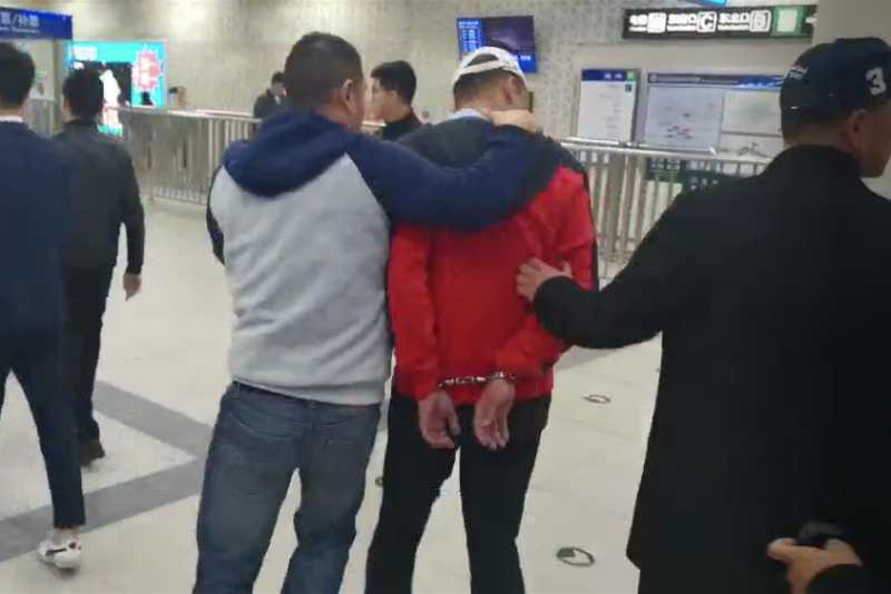 搜狐:新澳好彩免费资料查询-北京65岁男子扰乱地铁乘车秩序被拘  第1张